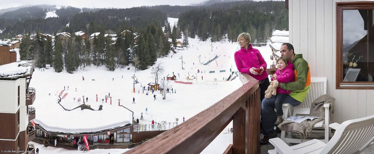 Résidence Pierre&Vacances Le Britania La Tania Esterno foto